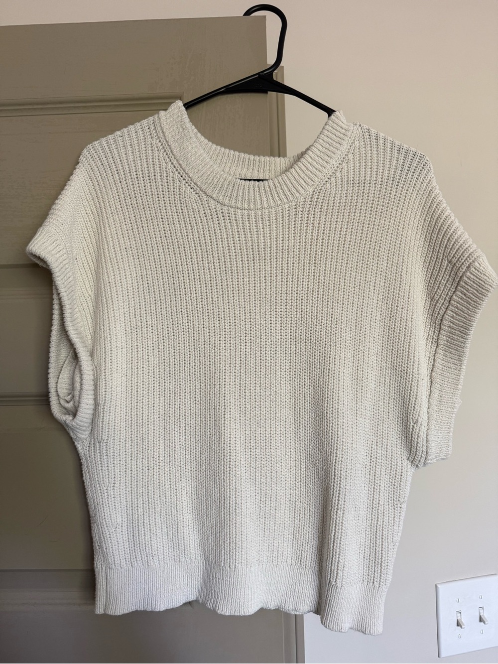 Sleeveless Chunky Knit Sweater